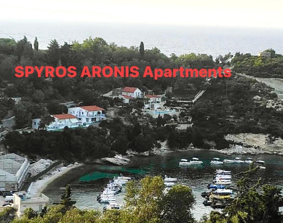 Spyros Aronis Apartments Longos  Ngoại thất bức ảnh